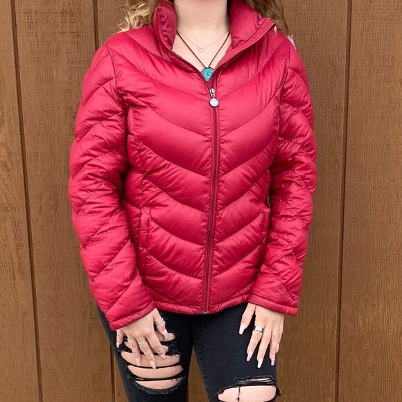 🍄 Calvin Klein Packable Lightweight Red Puffer Coat - Picture 3 of 8